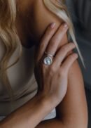 Ring mit Babyfüße-Anhänger